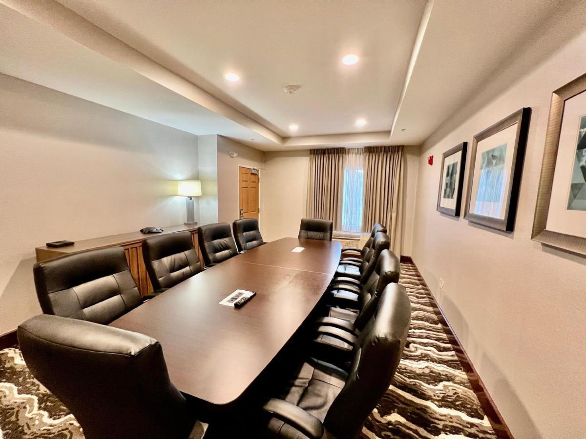 Staybridge Suites Detroit-Novi By Ihg Ngoại thất bức ảnh