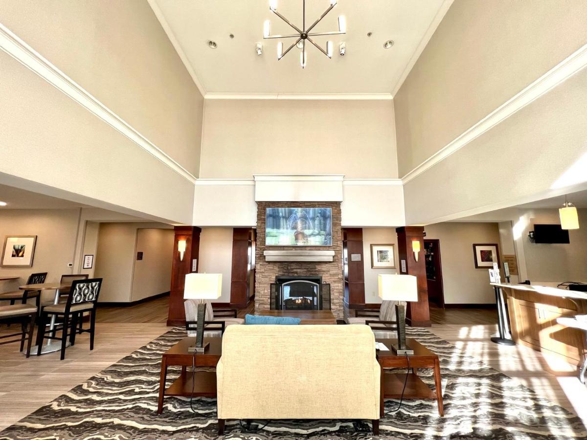 Staybridge Suites Detroit-Novi By Ihg Ngoại thất bức ảnh