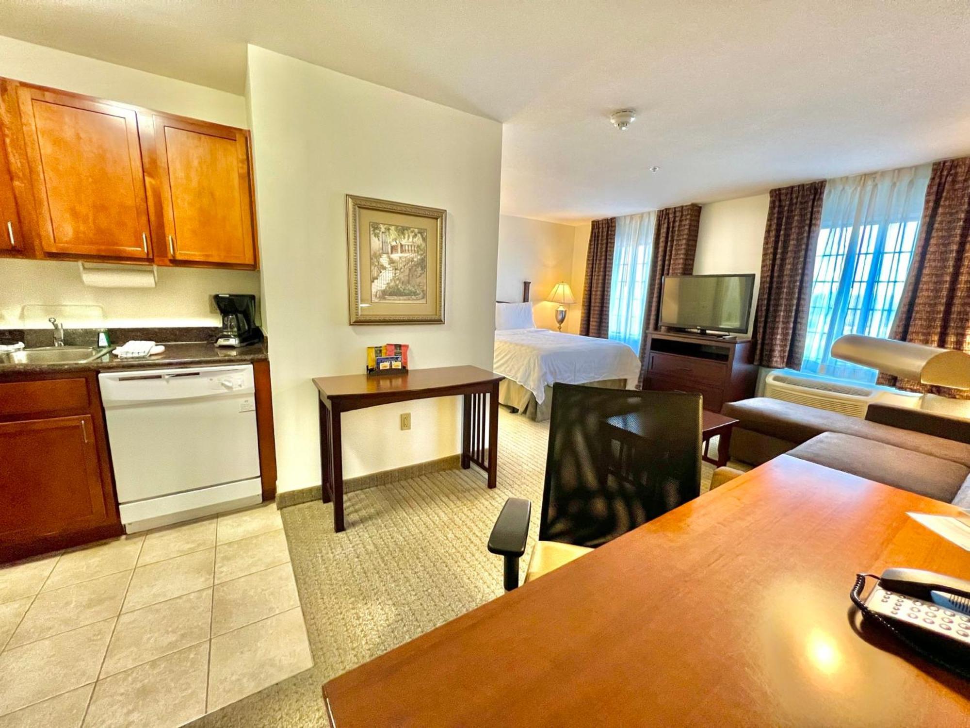 Staybridge Suites Detroit-Novi By Ihg Ngoại thất bức ảnh