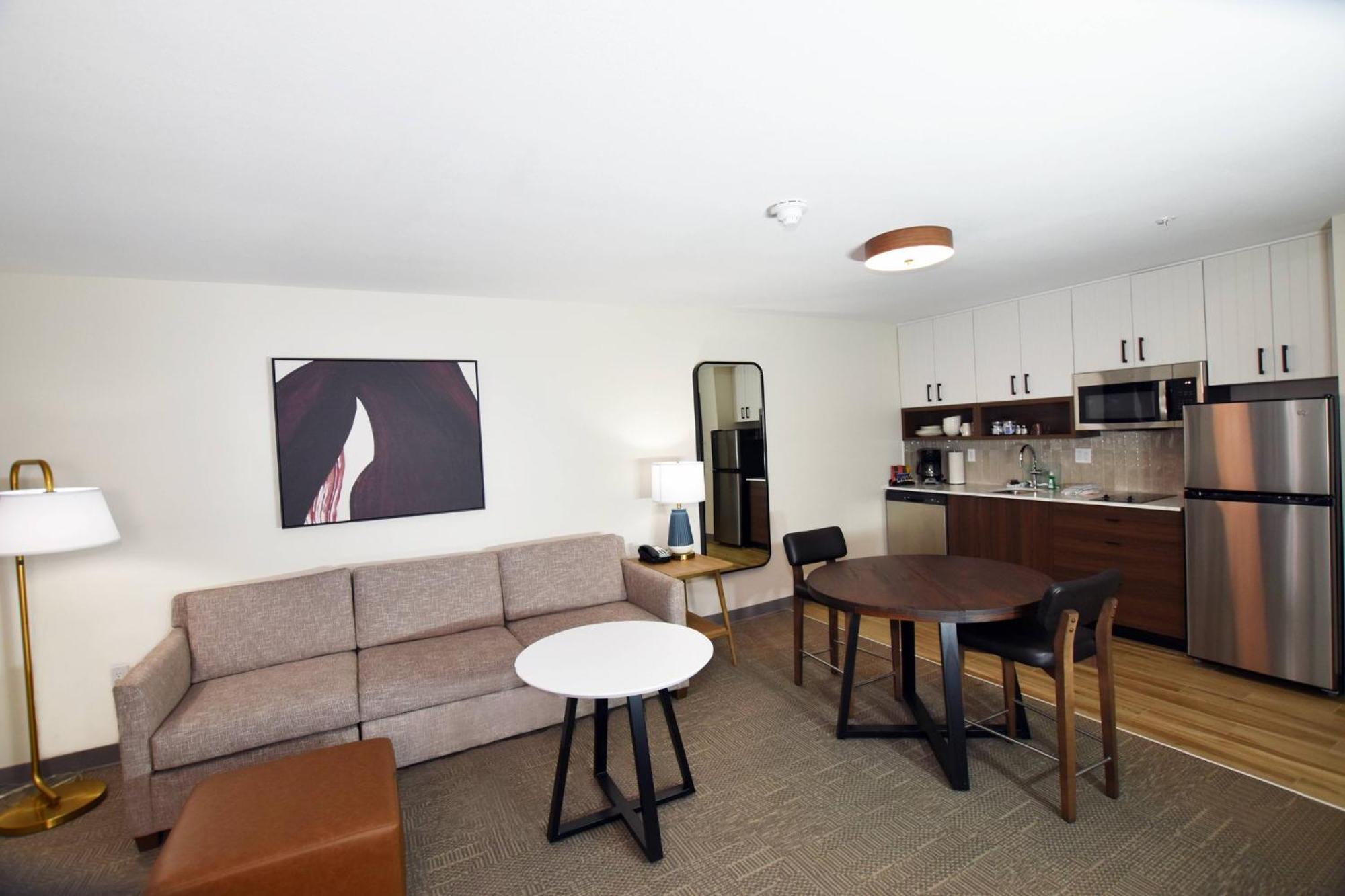 Staybridge Suites Detroit-Novi By Ihg Ngoại thất bức ảnh
